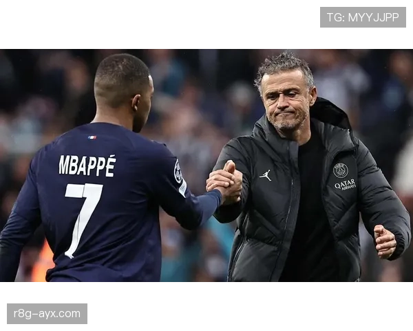 恩里克与球员关系紧密，球队氛围持续升温助力表现更趋稳健