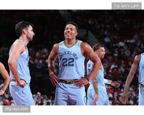 德斯蒙德·班恩三分命中率提升拉开对手防线效率明显