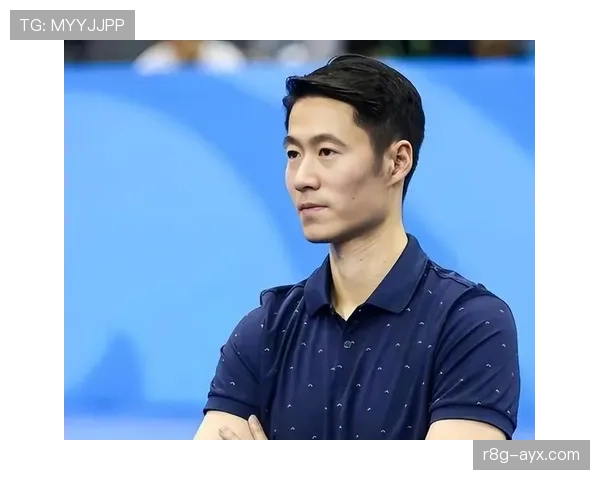 王励勤晒家居照，奖杯像摆设，这生活差距有点扎人